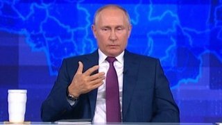 «Играл в прятки и в пятнашки», – Владимир Путин о любимых играх детства. Фрагмент Прямой линии 2021