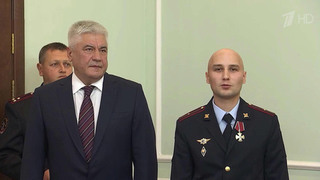 Глава МВД вручил награды полицейским, обезвредившим стрелявшего в университете в Перми