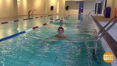 Фитнес в бассейне. Доброе утро. Фрагмент