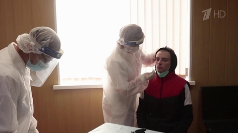 Два десятка российских регионов вводят ограничения из-за распространения «омикрона»