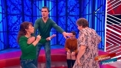 18+. «Мы с ума сойдем от вашей семейки!» Юлия Барановская разнимают драку свекрови и тещи. Мужское / Женское. Фрагмент выпуска от 24.01.2022