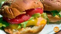 Бургеры, йогурт и лимонад по-домашнему. Доброе утро. Фрагмент 