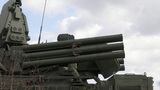Российские военные показали, как работают зенитные ракетно-пушечные комплексы «Панцирь С»