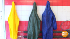 Дождевики: как выйти сухим из воды. Доброе утро. Фрагмент 