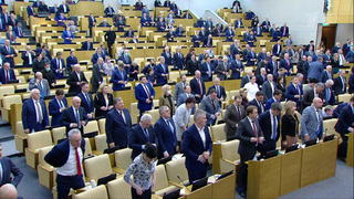 В Государственной думе депутаты почтили память Владимира Жириновского минутой молчания