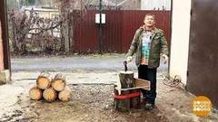 Дмитрий Талабуев колет дрова. Доброе утро. Фрагмент 