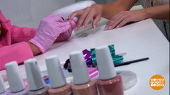 Блестящий маникюр в стиле «омбре». Доброе утро. Фрагмент