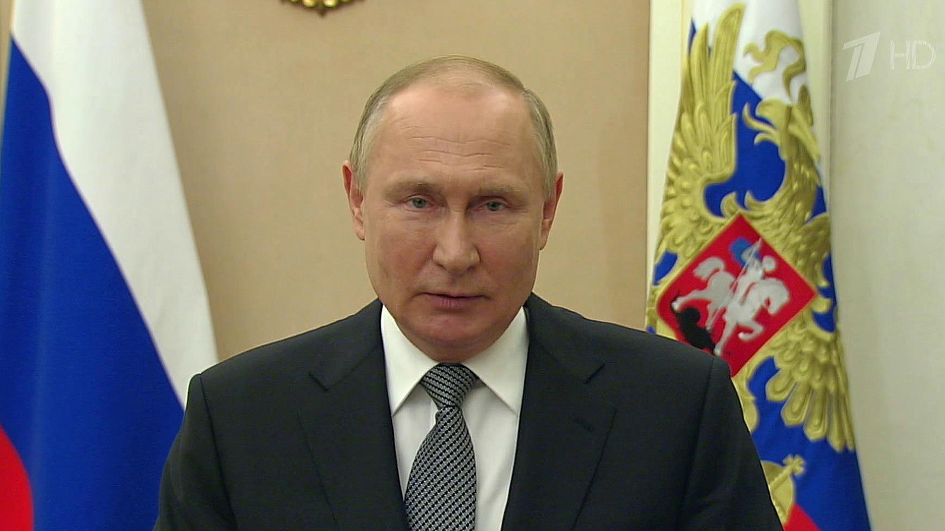 Путин встретится с выпускниками военных вузов и обсудит медицину