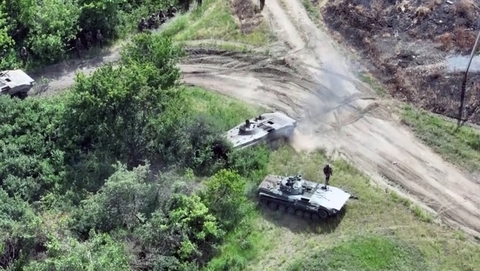В Донбассе российские Вооруженные силы эффективно применяют тактику малых котлов