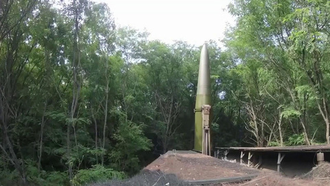 В Минобороны РФ опубликовали кадры боевой работы расчетов оперативно-тактических ракетных комплексов «Искандер»