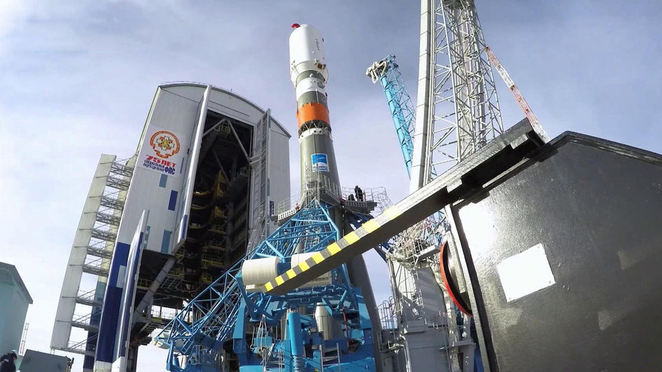 Ракета-носитель «Союз» вывела на орбиту спутник, который положил начало ...