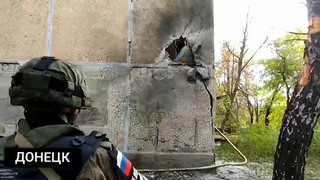 Украинские националисты с самого утра ведут массированный обстрел Донецка