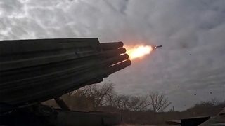 Киевские боевики не прекращают массированные обстрелы Донбасса