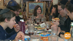 Традиции праздника Пурим. Доброе утро. Фрагмент