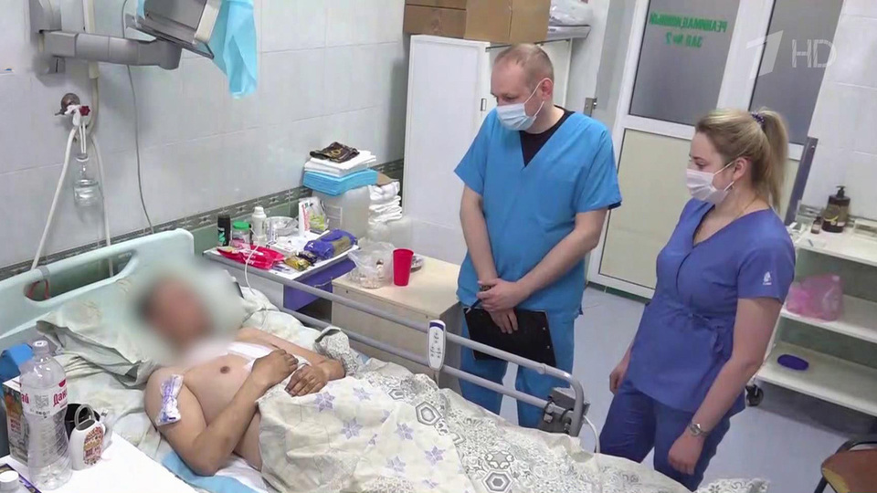 В Донецке врачи спасли раненного бойца, которому пуля попала прямо в сердце