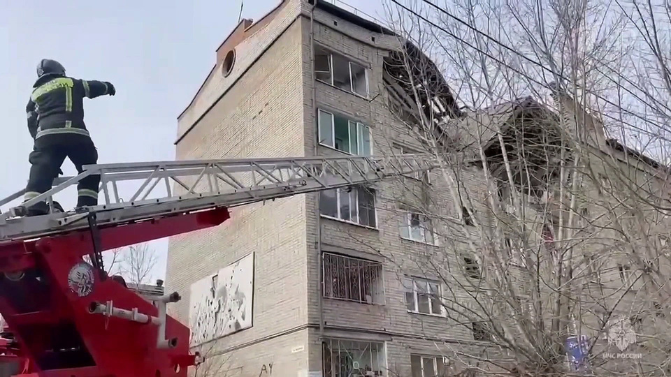 В Чите в жилом доме утром прогремел взрыв. Новости. Первый канал