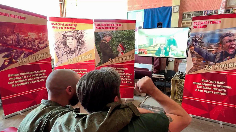 Телемосты для военнослужащих на передовой проводятся регулярно. Новости ...