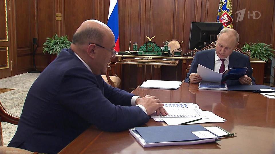 Путин обсудил работу Российского института стратегических исследований - Российс