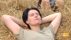 Ныряем в сено! Доброе утро. Фрагмент 