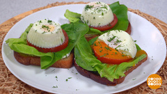 Готовим яйцо-пашот на тосте. Доброе утро. Фрагмент 