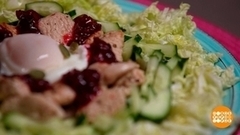 Теплый салат с индейкой от Марии Суровой. Доброе утро. Фрагмент 