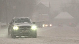 Москву и область завалило снегом, метель с разной интенсивностью продолжалась весь день