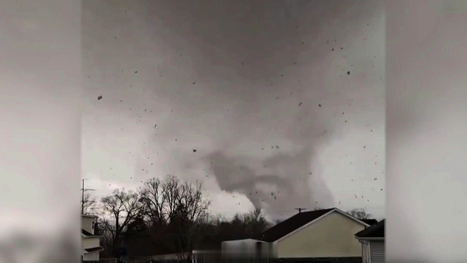 Tornado Порно Видео