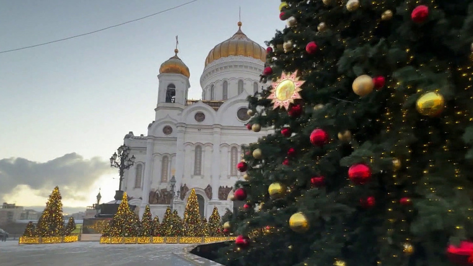 Некоторые особенности освещения в храме во время богослужения