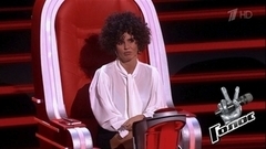 «Я хочу извиниться! Не разглядела вас», — Полина Гагарина и Zivert пожалели о том, что не развернулись. Голос 12. Фрагмент выпуска от 26.01.2024