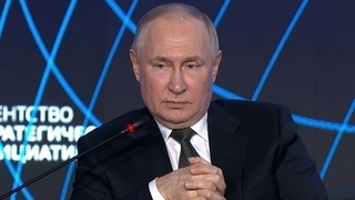Владимир Путин принимает участие в форуме «Сильные идеи для нового времени»