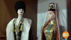 Люди, которые играют в куклы. Доброе утро. Фрагмент 