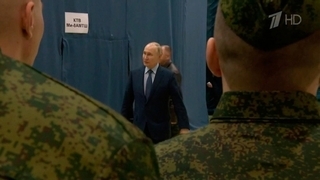 Владимир Путин встретился с российскими летчиками в ходе поездки в Тверскую область