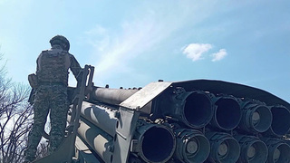 На Южно-Донецком направлении российские артиллеристы уничтожили опорные пункты ВСУ и склады с боеприпасами