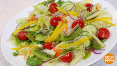 Салат с пикантной заправкой. Доброе утро. Фрагмент 