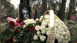 На Новодевичьем кладбище в Москве захоронили прах Александра Ширвиндта