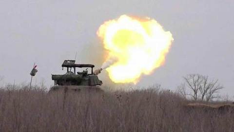 В зоне СВО российские бойцы уничтожили замаскированные позиции и бронетехнику боевиков