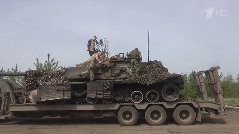 Бойцы вытащили из-под носа у боевиков американский танк Abrams