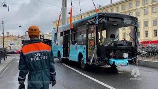 Герои, спасавшие людей из автобуса в Санкт-Петербурге, будут представлены к наградам