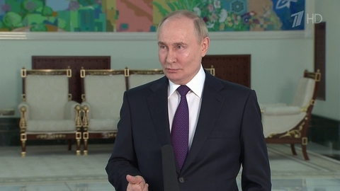 Владимир Путин провел пресс-конференцию по итогам визита в Узбекистан
