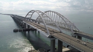 Российские войска позавчера отразили самую массированную атаку на Крымский мост