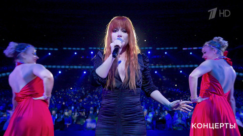 Юлия Савичева — «Подойду я к зеркалу». «Прекрасное далеко» Праздничный концерт. Фрагмент 