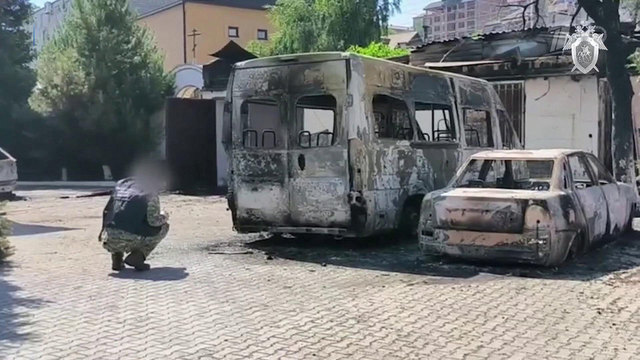 Следователи продолжают работу по расследованию терактов в Махачкале и Дербенте