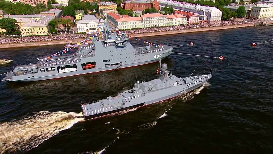 Ведущие первого канала время покажет. Ведущая новостей 1 канала 2022. Студия новостей первого канала. Первый канал 29. Первый канал 29.