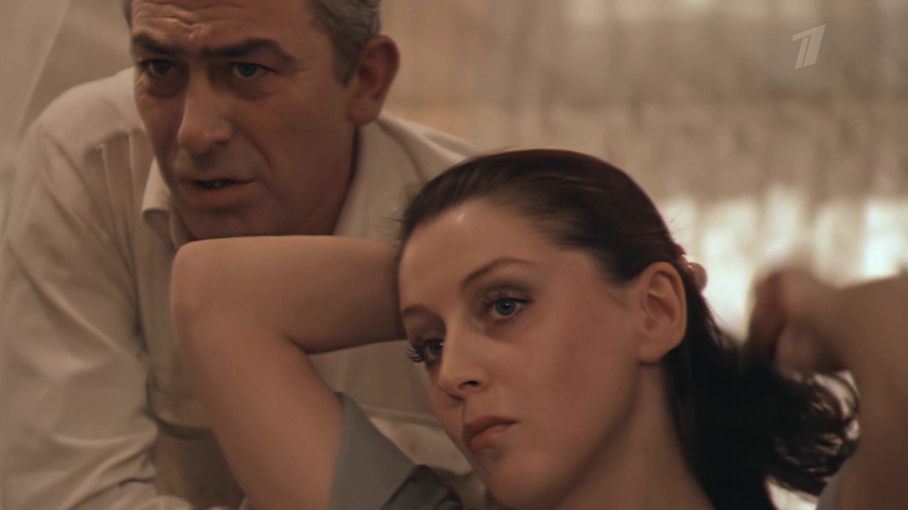 «Неплохо было бы, если бы тебе удалось его уложить в постель». ТАСС уполномочен заявить… Анонс