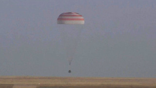 На Землю с МКС благополучно вернулись двое российских космонавтов и астронавт NASA