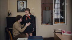 «Как только можно будет, мы поженимся». Шутка школьницы разрушила роман учительницы и хормейстера. Сериал «Хор»