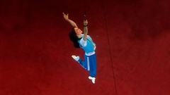 Елена Корикова – на качелях под куполом цирка. Цирк со звездами. Фрагмент выпуска. 2007 год