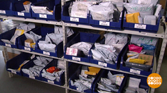 Посылка из-за рубежа: успеет до Нового года? Доброе утро. Фрагмент