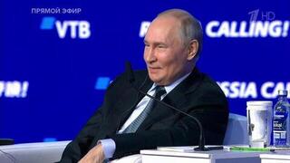 Путин по-немецки ответил участнику форума «Россия зовет!» из Германии