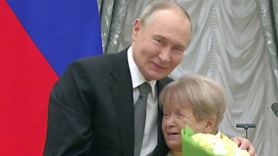 Владимир Путин в Кремле вручил государственные награды выдающимся россиянам